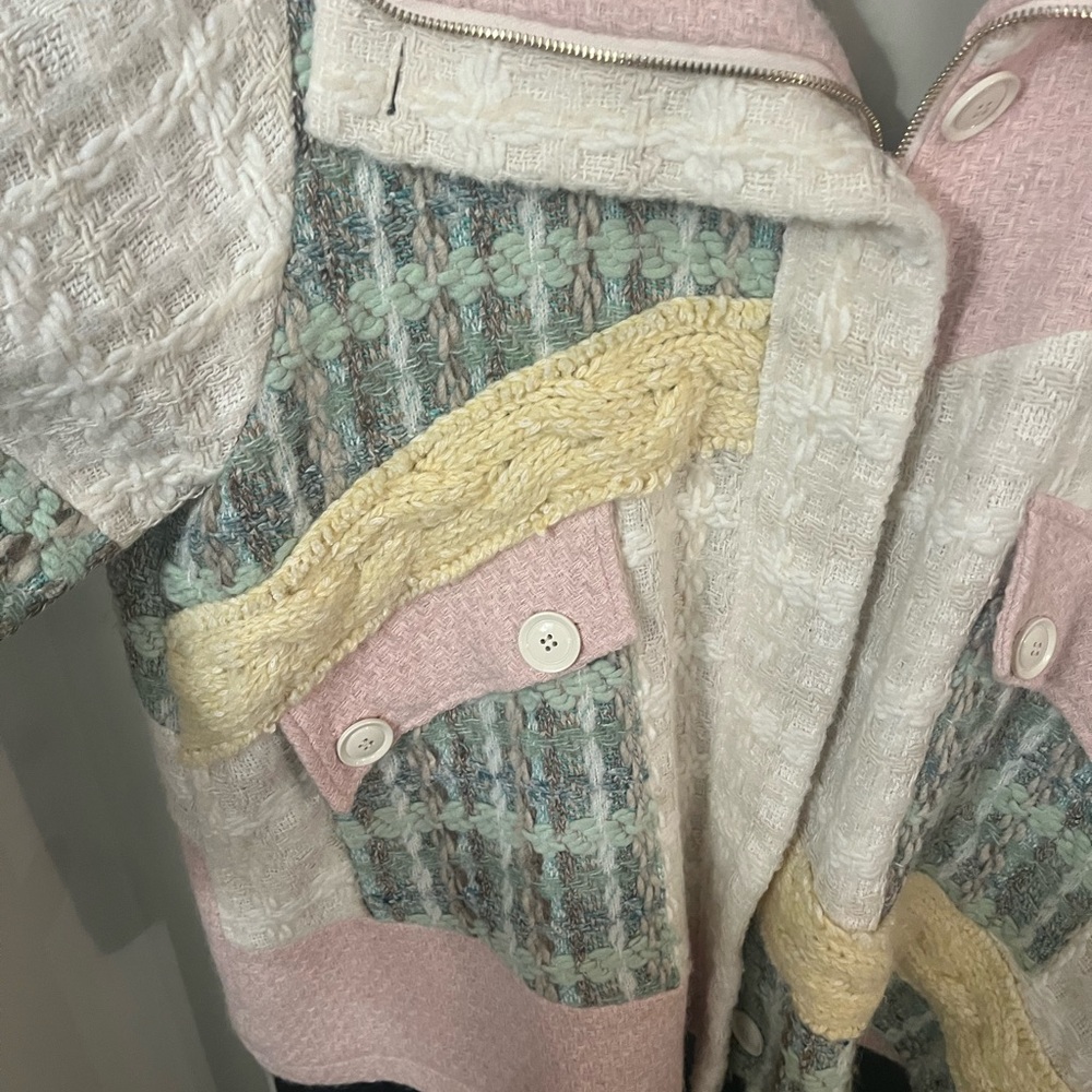 Tricot Chic Jacket. - Picture 4 of 16